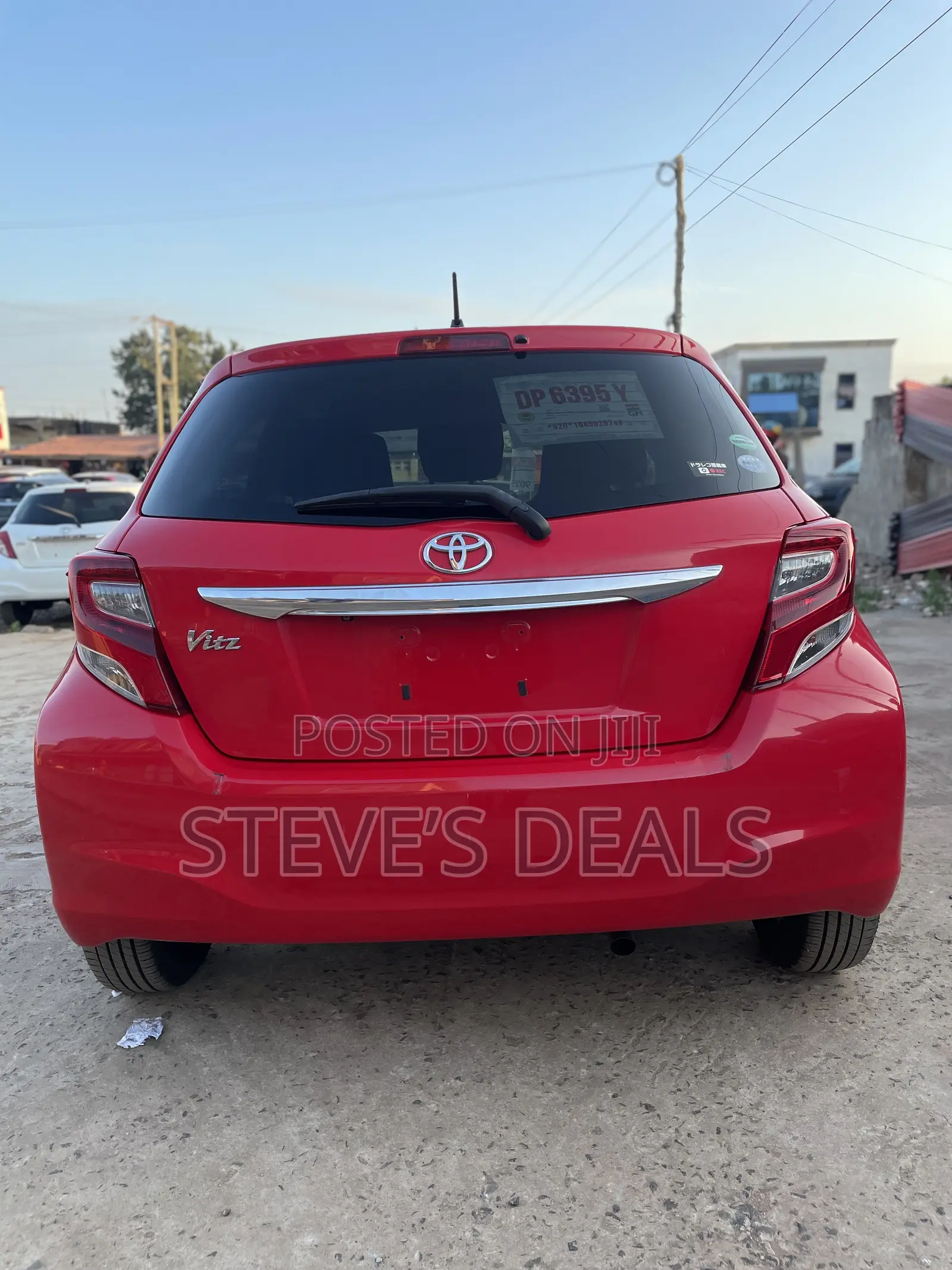 Toyota Vitz 1.3 FWD 5dr 2015 Red