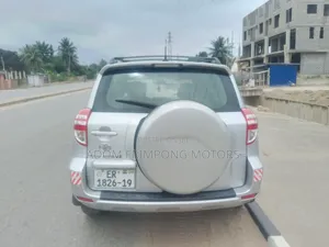 Toyota RAV4 2009 Silver