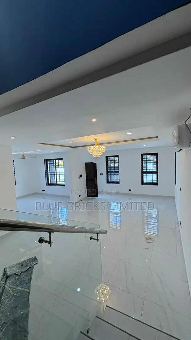 4bdrm House in Spintex, Baatsona Total for rent