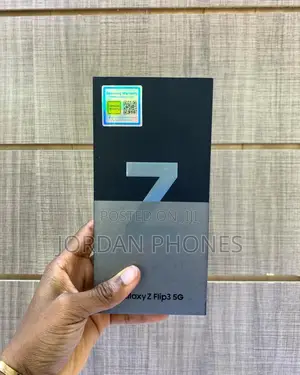 New Samsung Galaxy Z Flip3 5G 256 GB Black