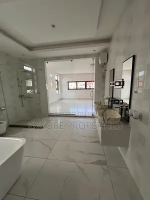4bdrm House in A&C Area, East Legon for rent
