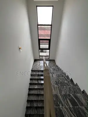 4bdrm House in A&C Area, East Legon for rent
