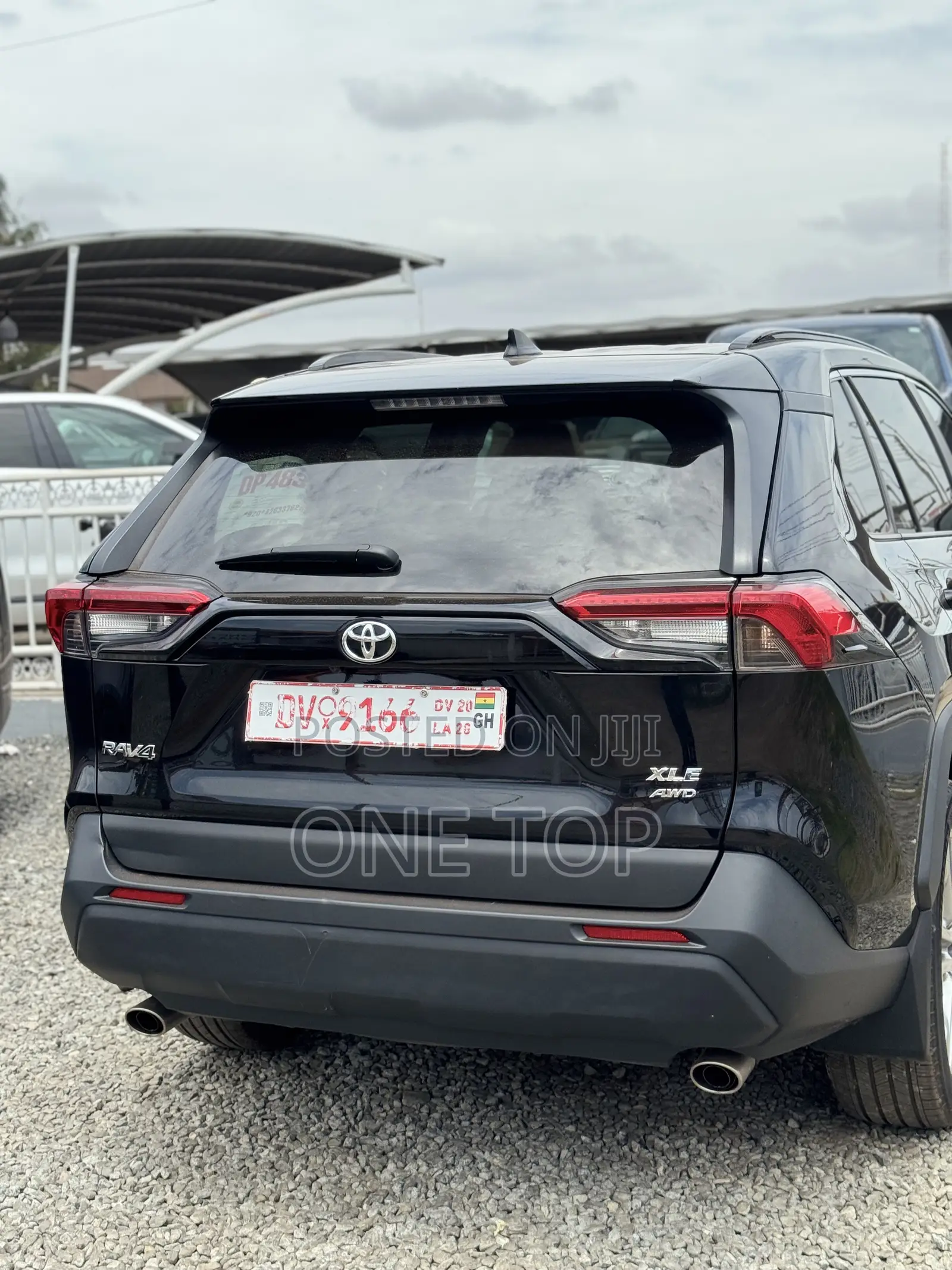 Toyota RAV4 XLE 2022 Black
