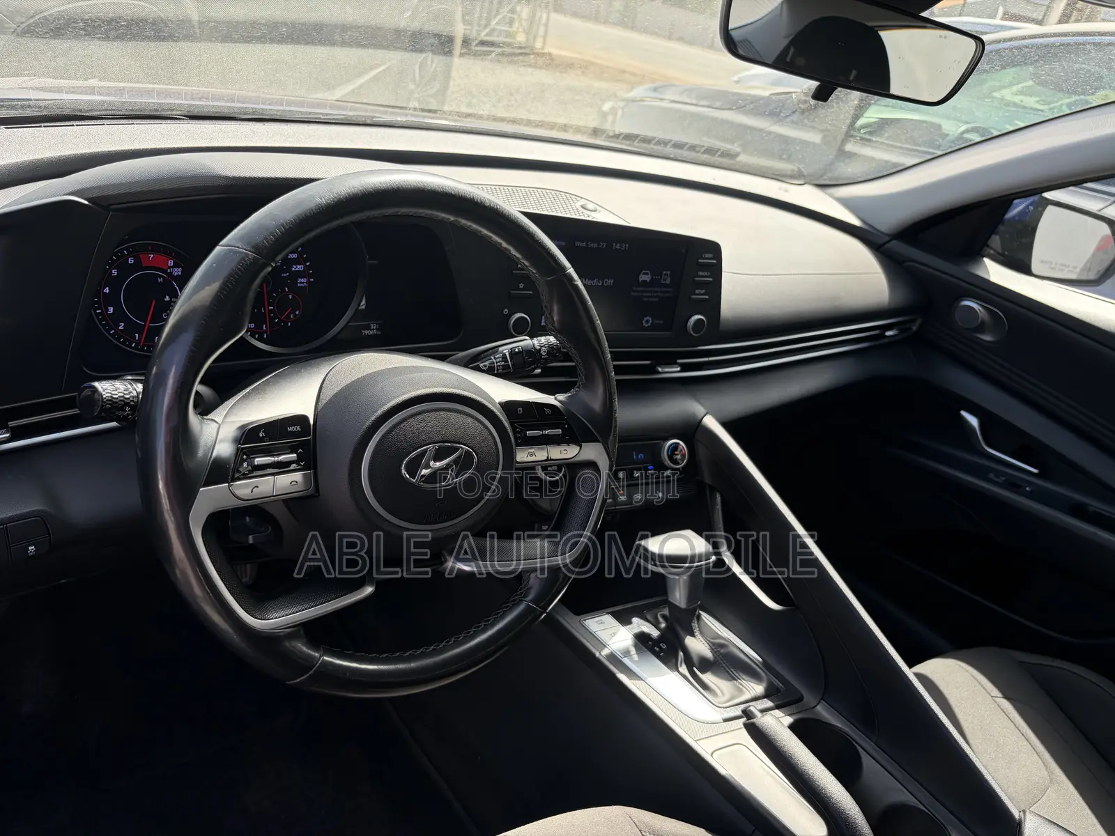Hyundai Elantra Limited 2021 Blue