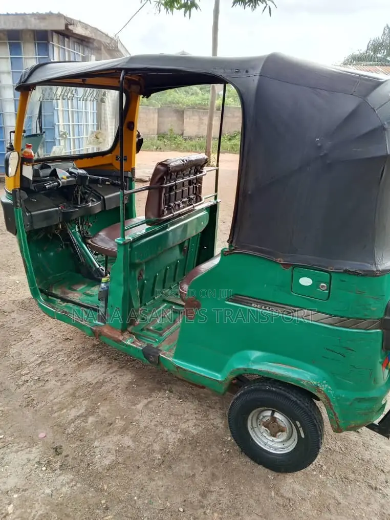 TVS King Deluxe Plus iTouch Start 2021 Green