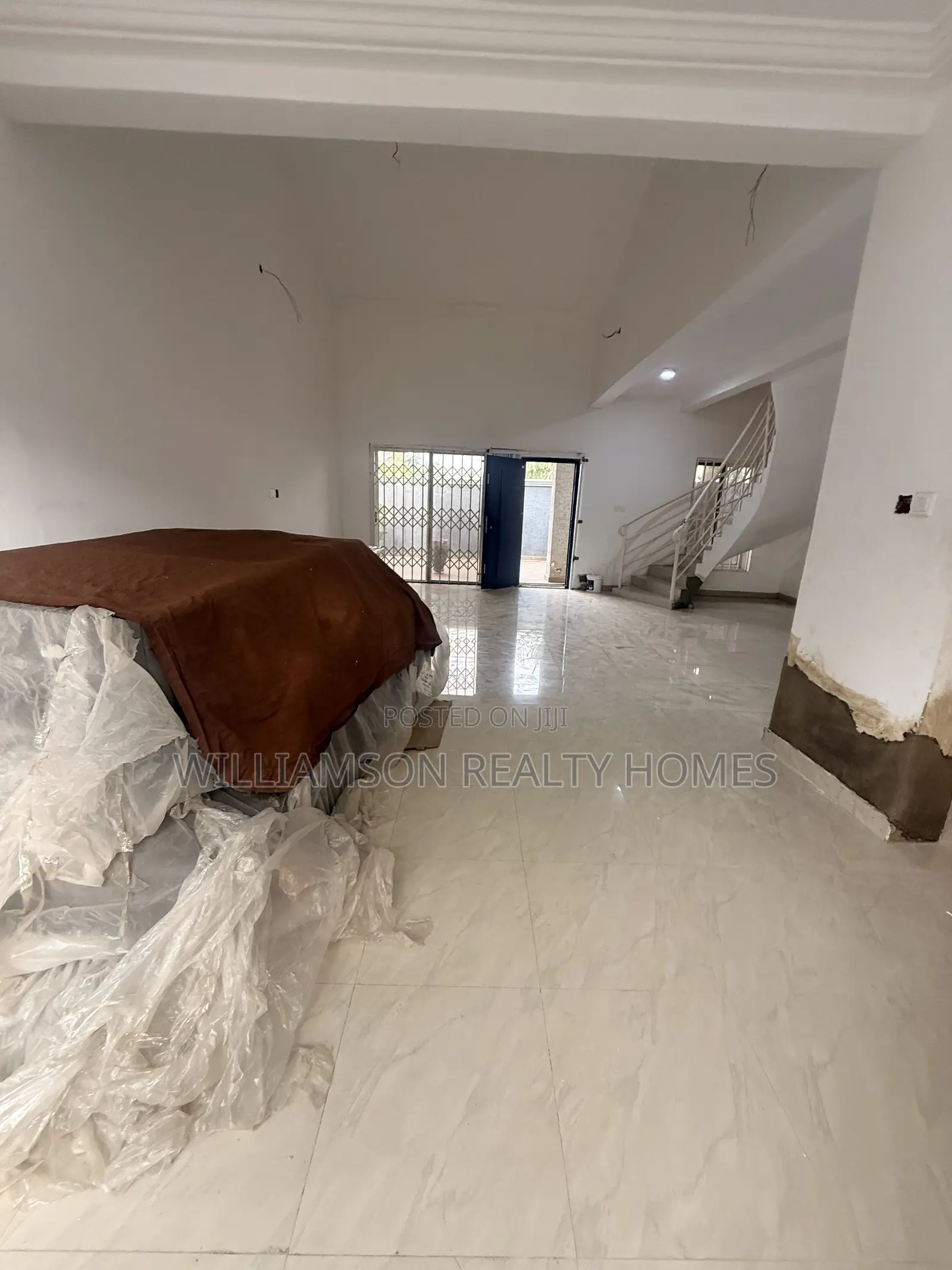 4bdrm House in Hfc Estate Area, Spintex for rent