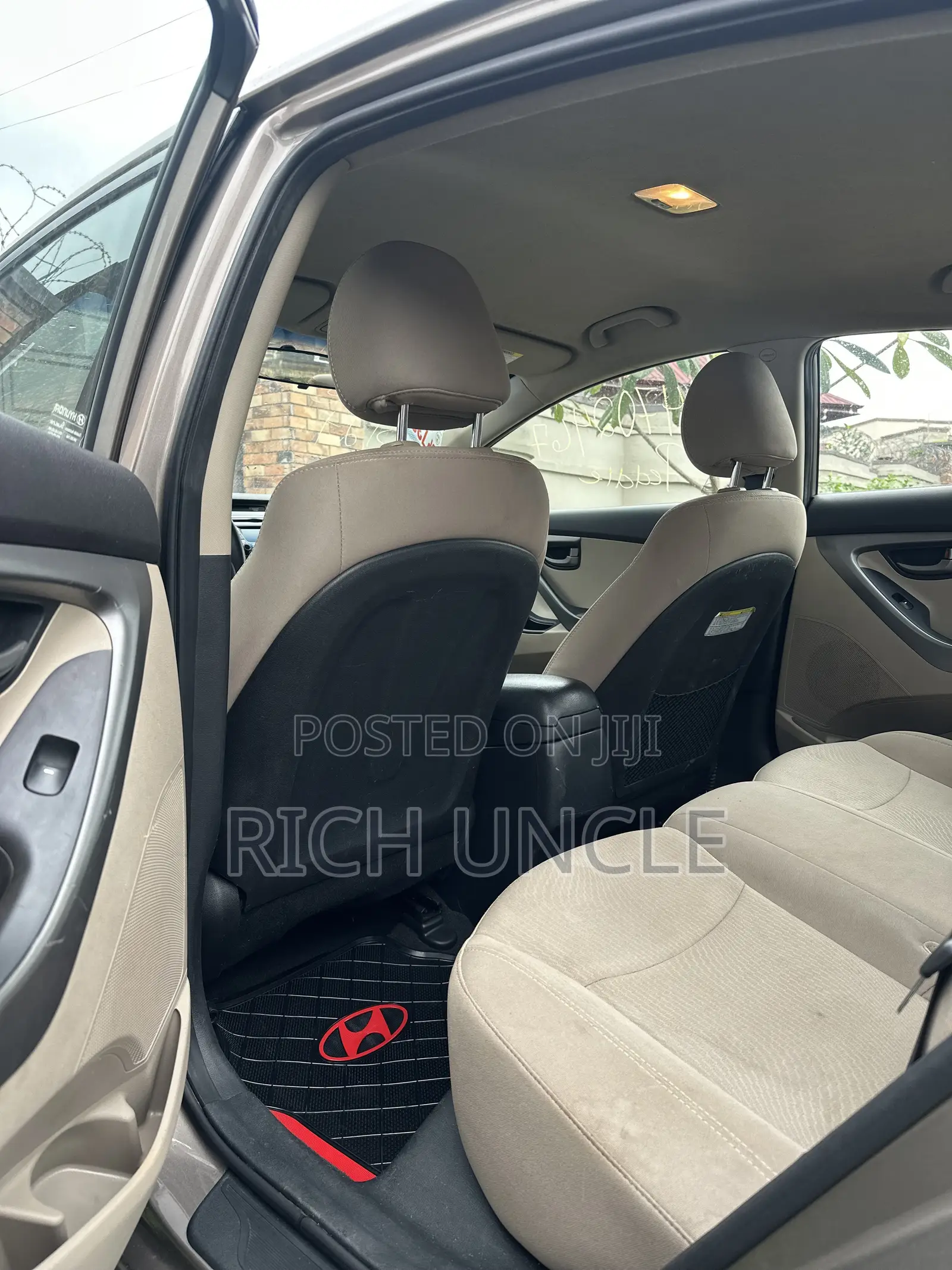 Hyundai Elantra 2016 Brown