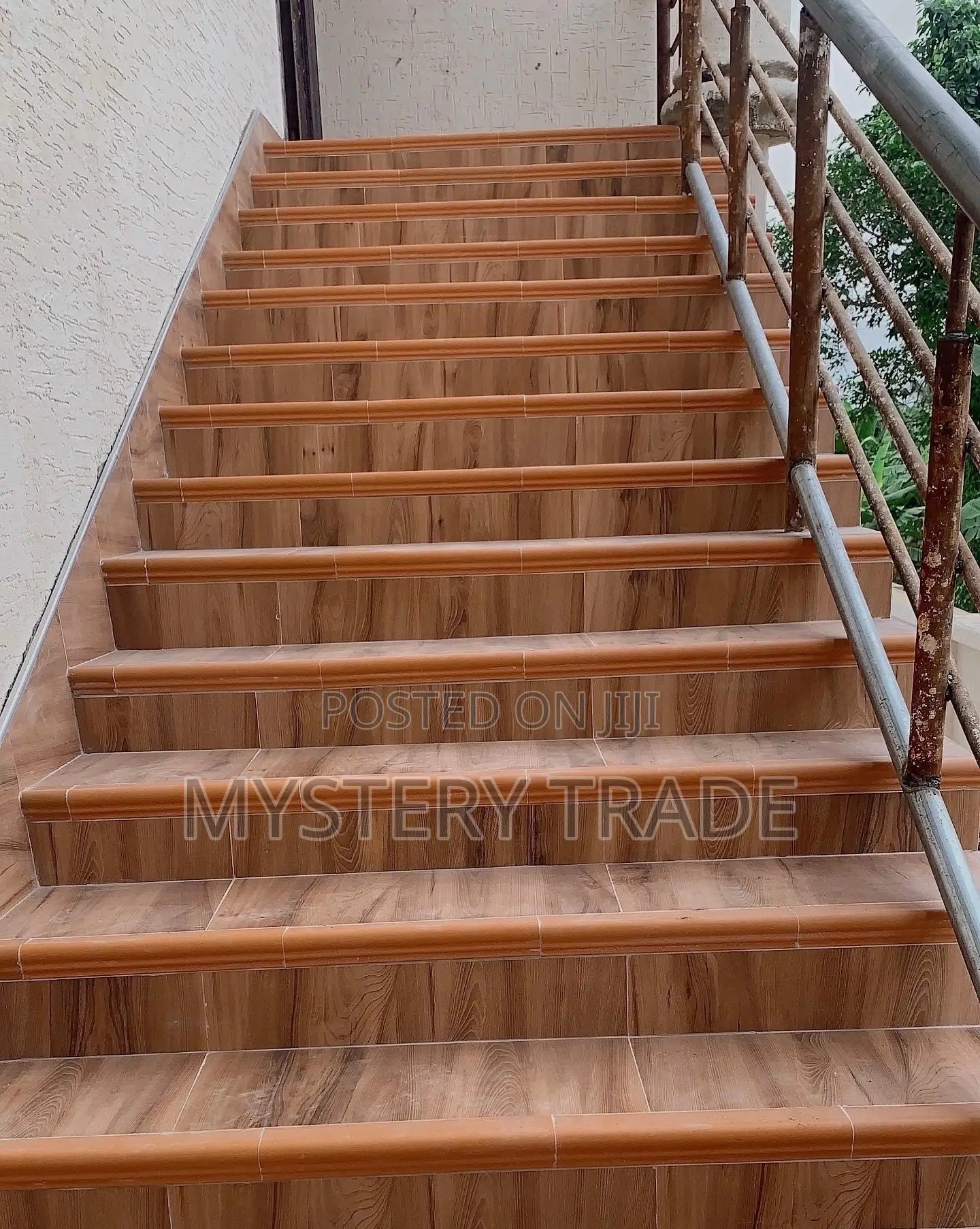 Professional Indoor Outdoor Tiler