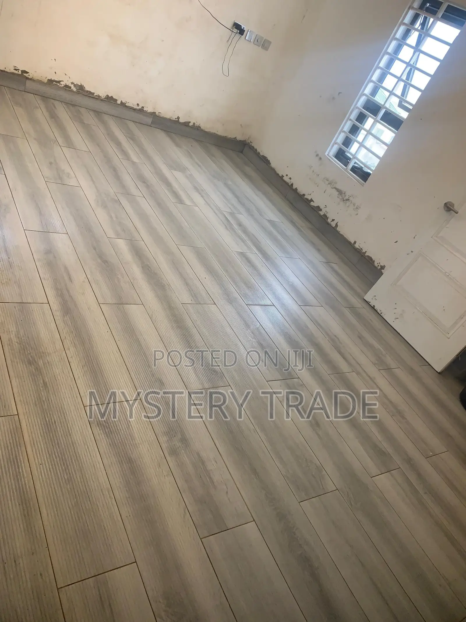Professional Indoor Outdoor Tiler