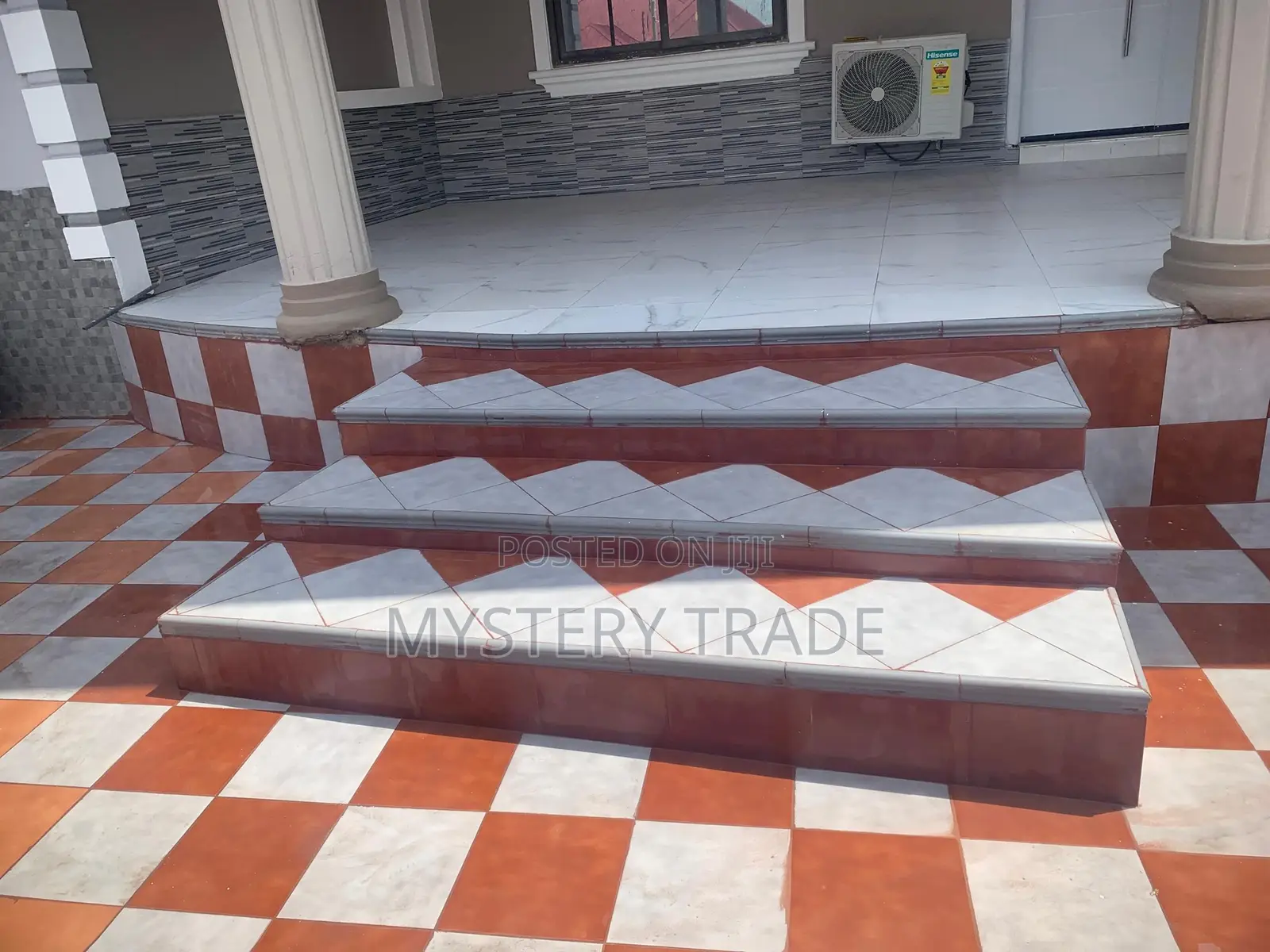Professional Indoor Outdoor Tiler