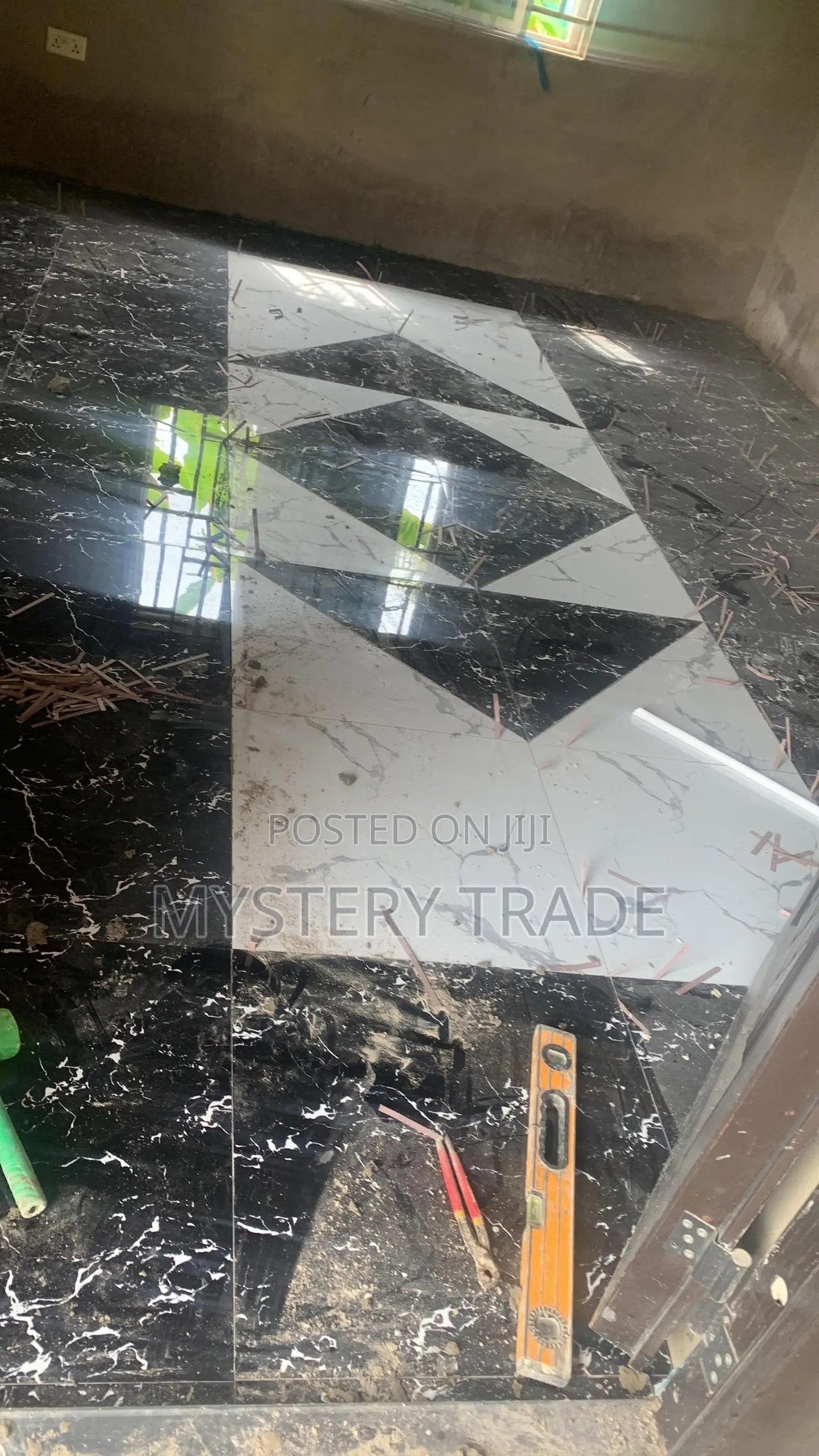 Professional Indoor Outdoor Tiler