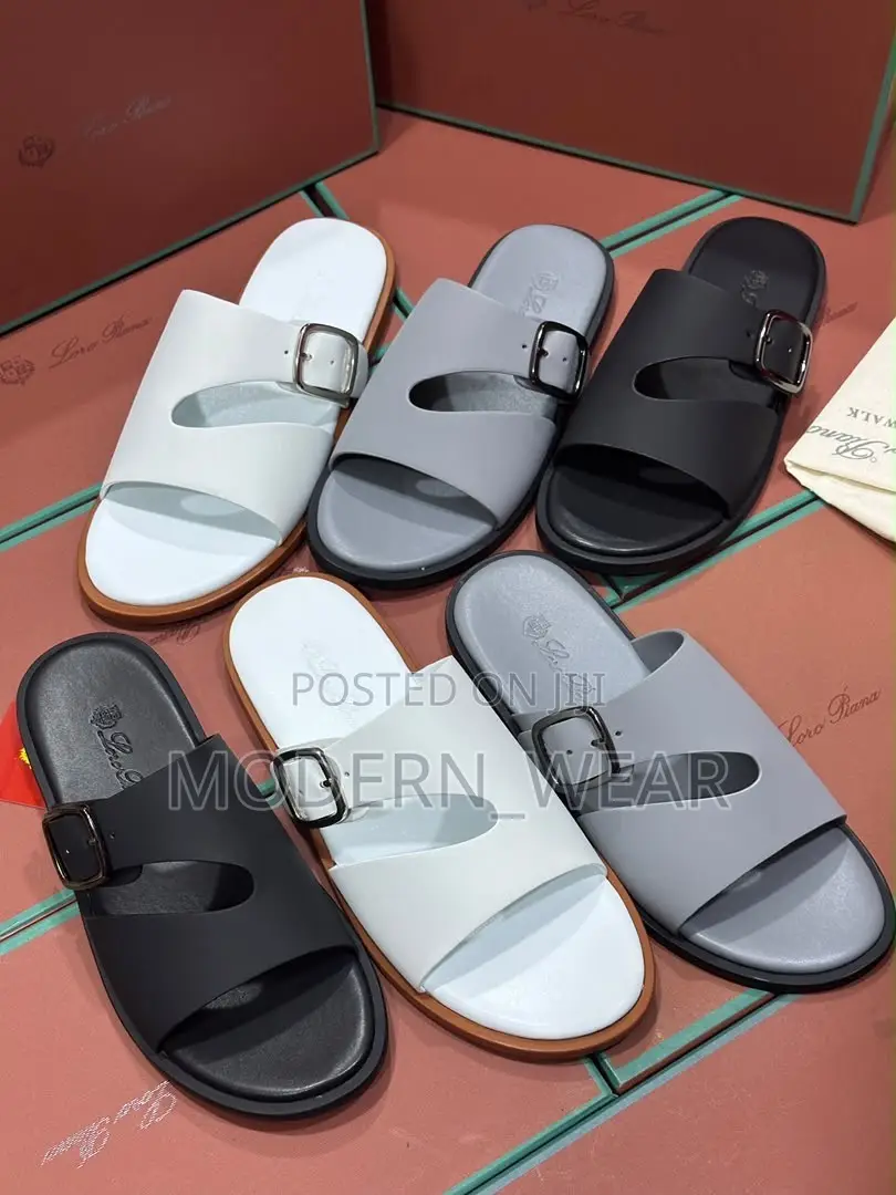 Loro Slippers