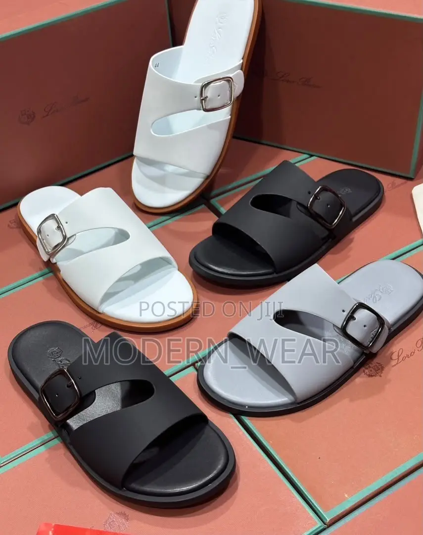 Loro Slippers