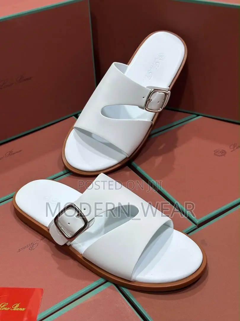 Loro Slippers