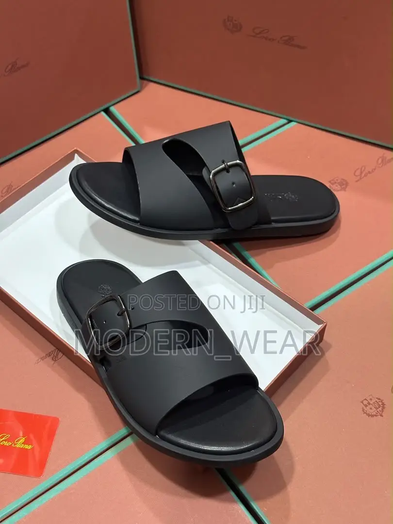 Loro Slippers