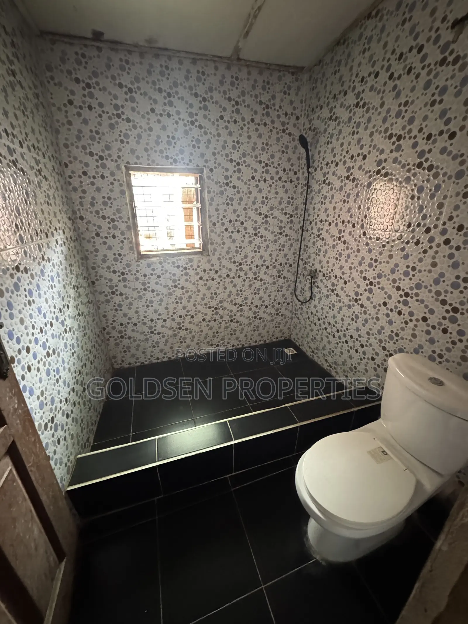 1bdrm Apartment in Mile 7 for rent