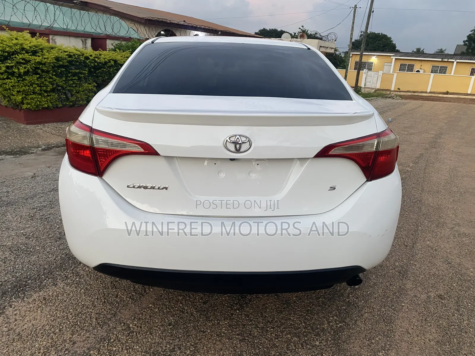 Toyota Corolla S 4dr Sedan (1.8L 4cyl CVT) 2015 White