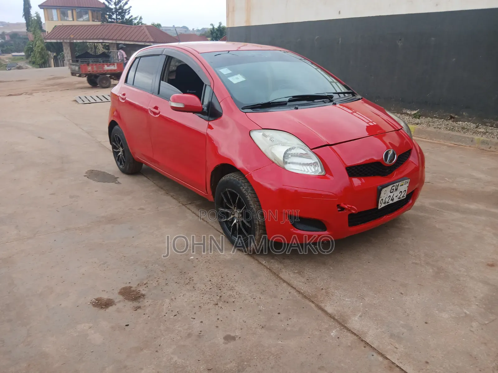 Toyota Vitz 2010 Red