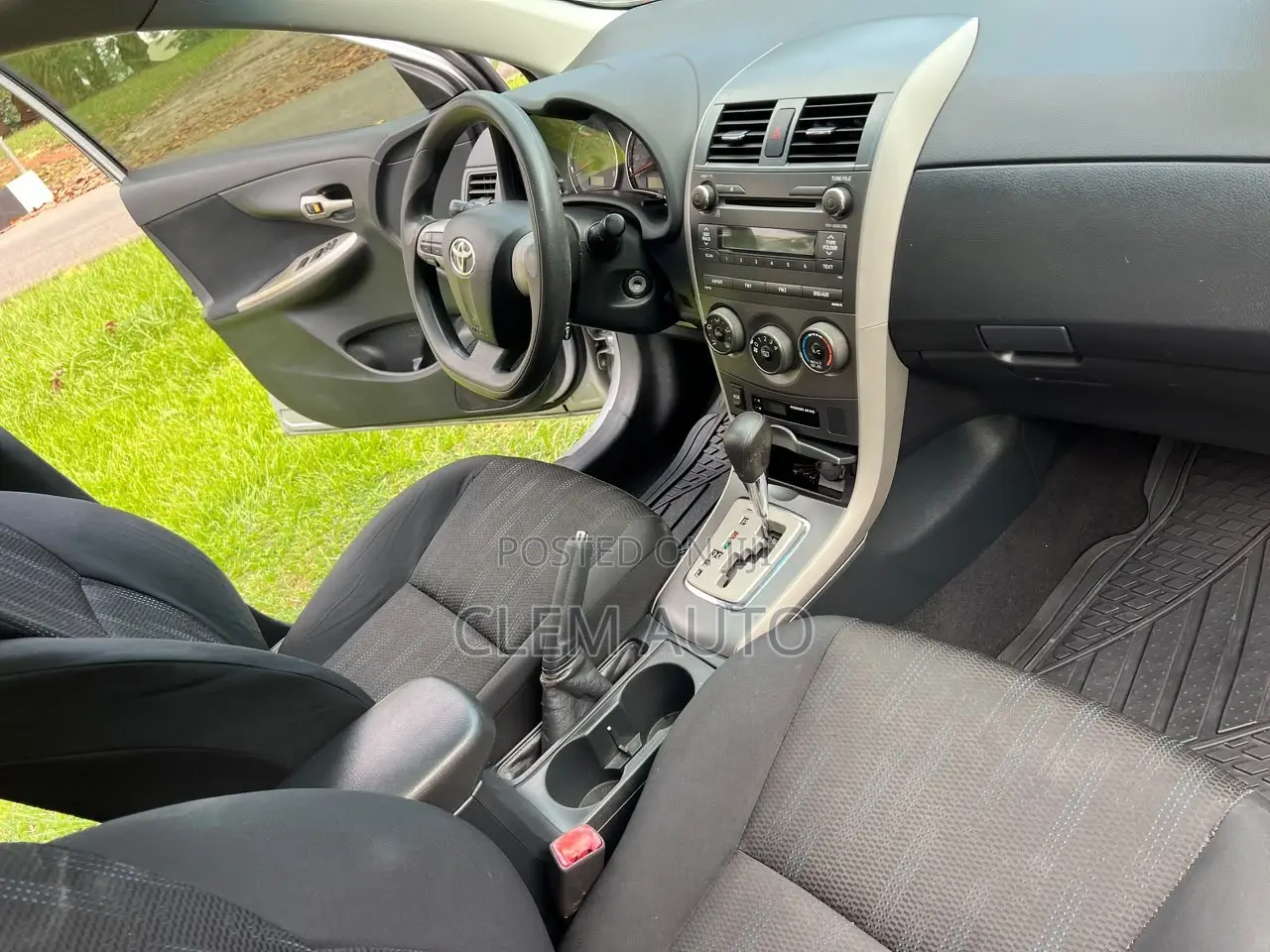 Toyota Corolla S 4dr Sedan (1.8L 4cyl 4A) 2013 Silver
