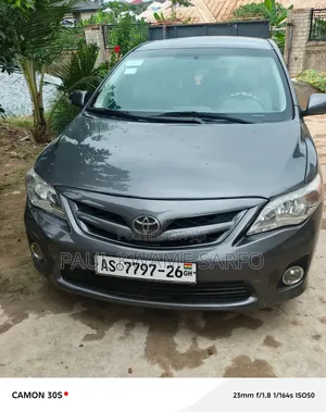 Toyota Corolla LE 4dr Sedan (1.8L 4cyl 4A) 2013 Gray