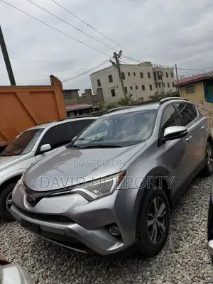 Toyota RAV4 2017 Silver