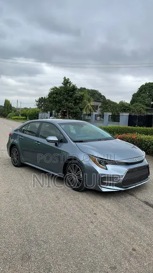 Toyota Corolla SE 2020 Blue