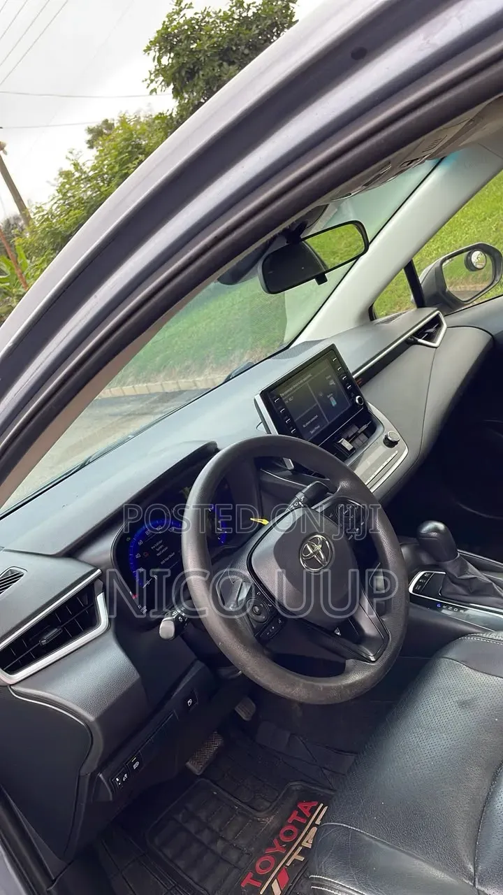 Toyota Corolla SE 2020 Blue