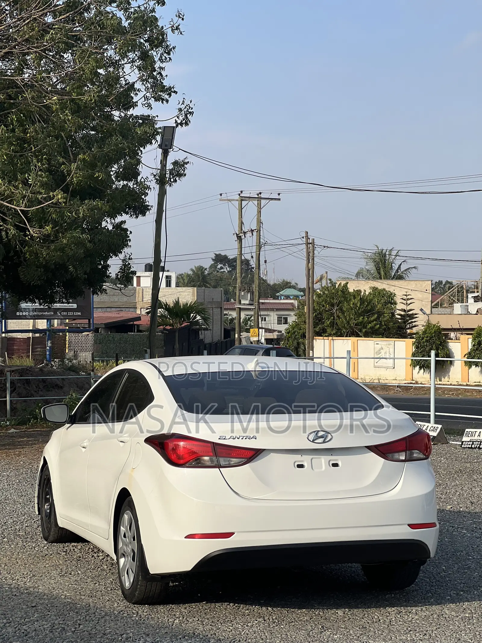 Hyundai Elantra SE 4dr Sedan (1.8L 4cyl 6M) 2014 White