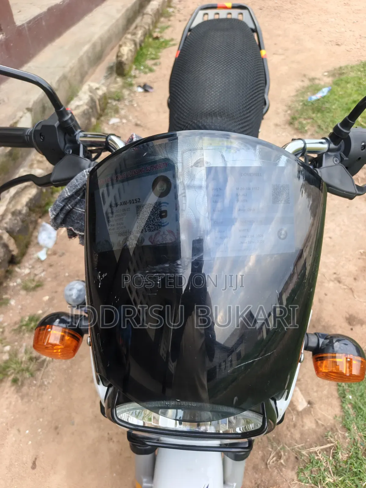 Bajaj Boxer 125 2026 White