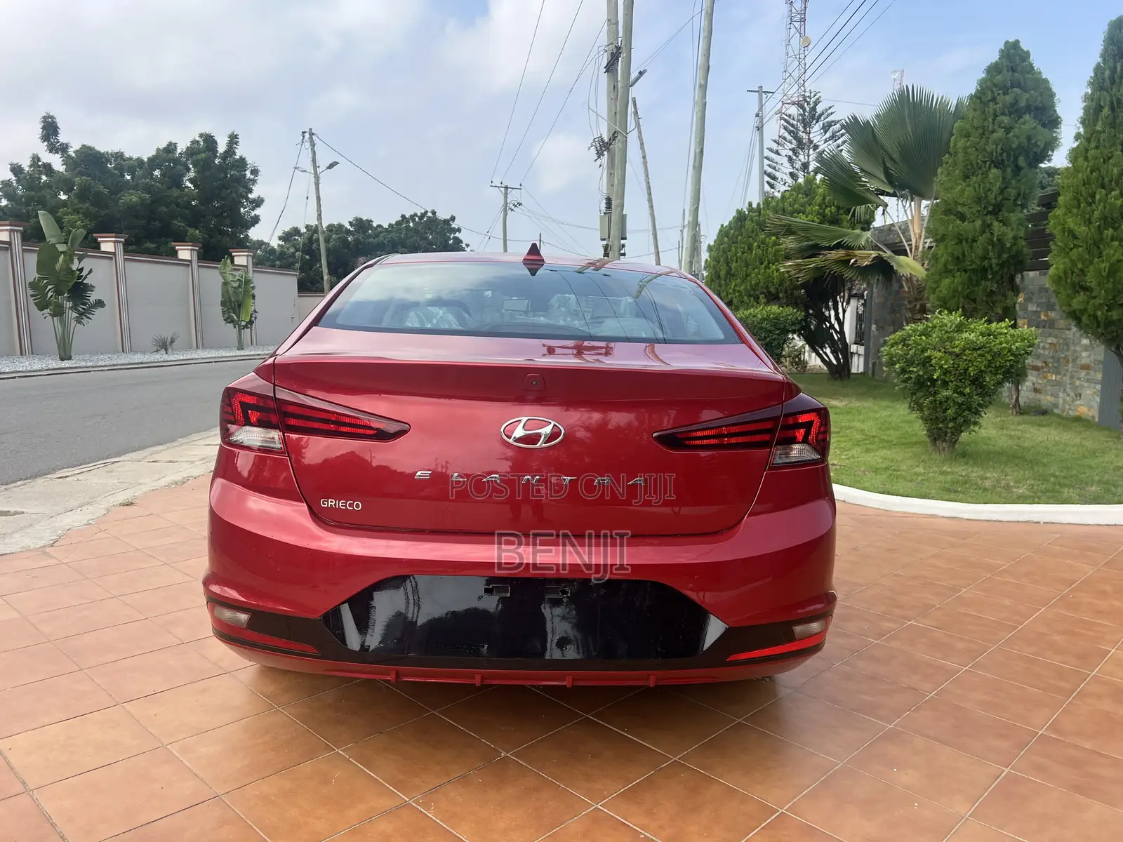 Hyundai Elantra 2019 Red