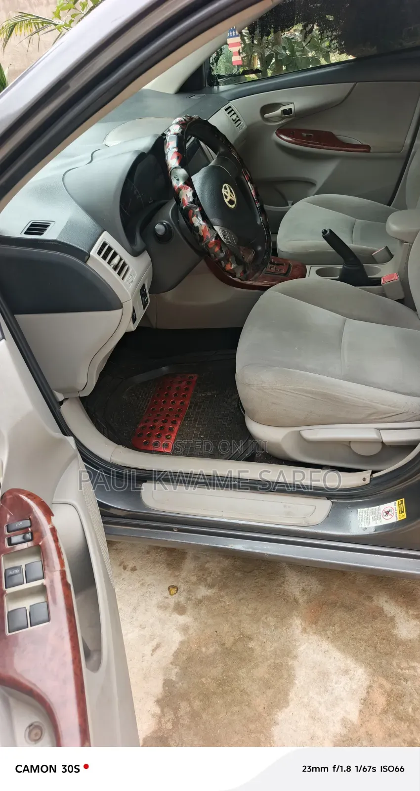 Toyota Corolla LE 4dr Sedan (1.8L 4cyl 4A) 2013 Gray