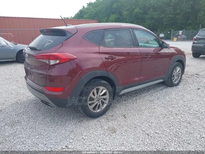 Hyundai Tucson 2017 Red