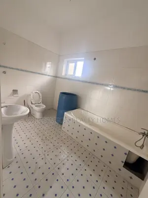 4bdrm House in Hfc Estate Area, Spintex for rent