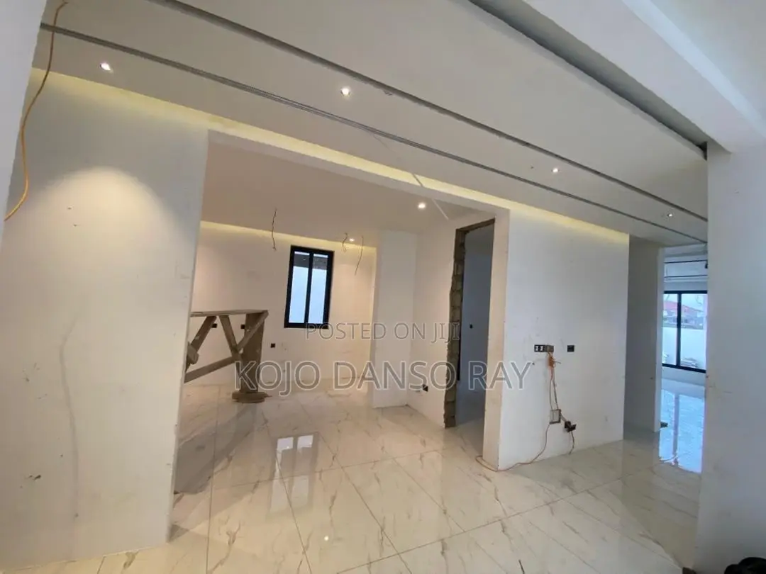 4bdrm House in Pandak Agency, East Legon for sale