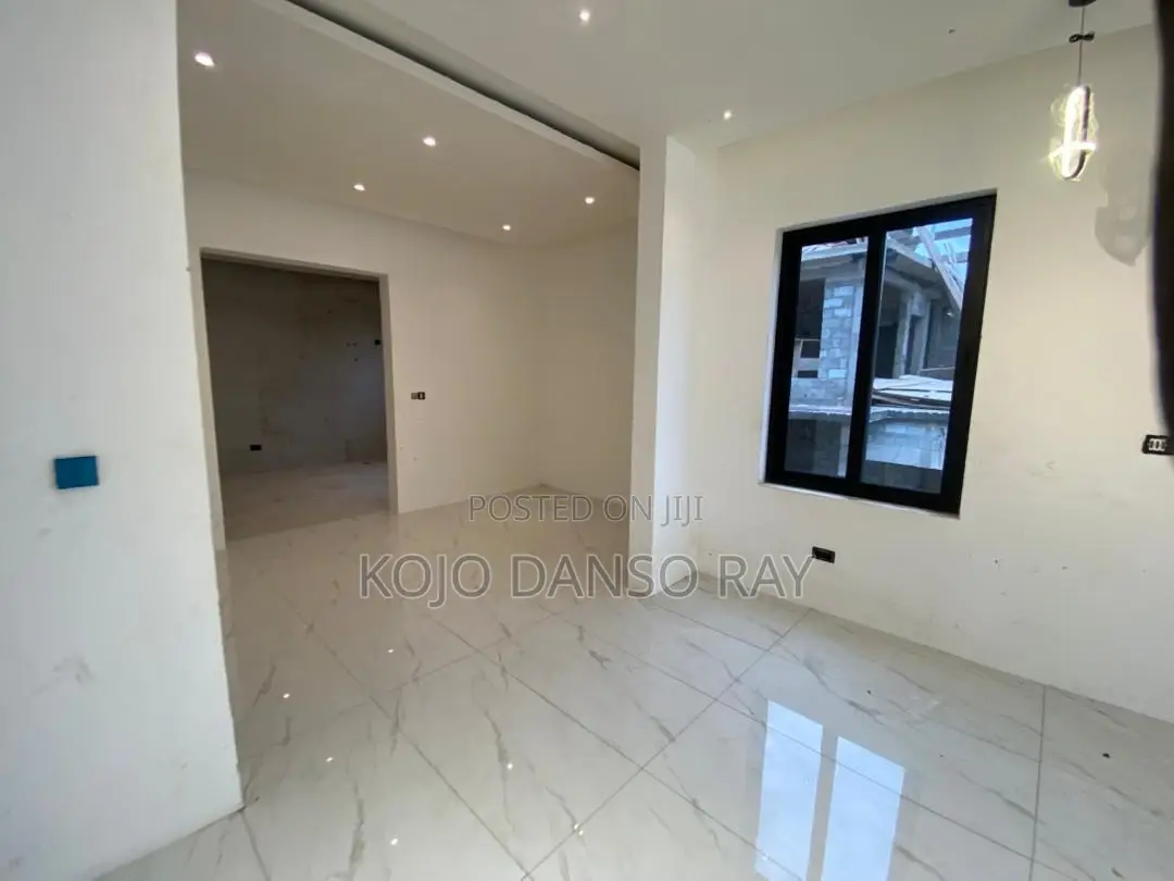4bdrm House in Pandak Agency, East Legon for sale