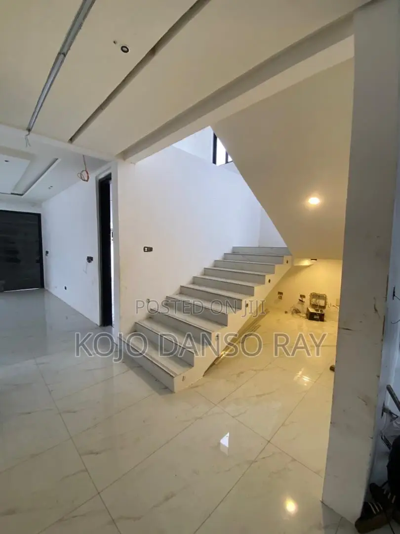 4bdrm House in Pandak Agency, East Legon for sale