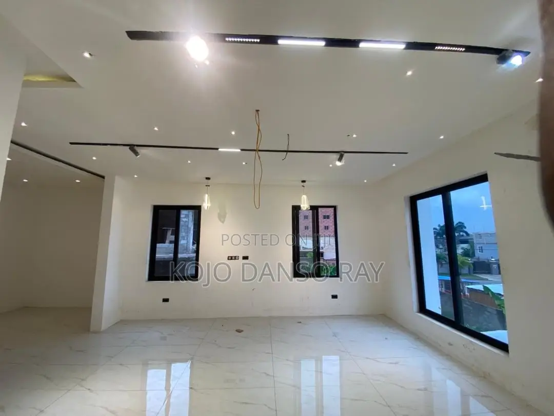 4bdrm House in Pandak Agency, East Legon for sale