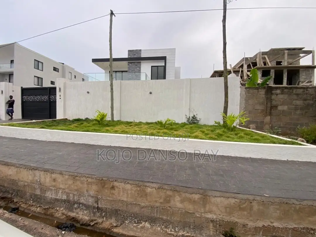 4bdrm House in Pandak Agency, East Legon for sale