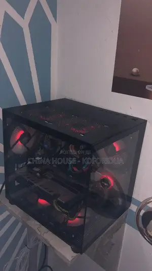 Dual Chamber Fishtank Gaming PC Case