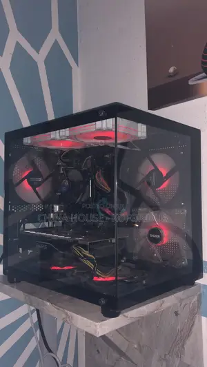 Dual Chamber Fishtank Gaming PC Case