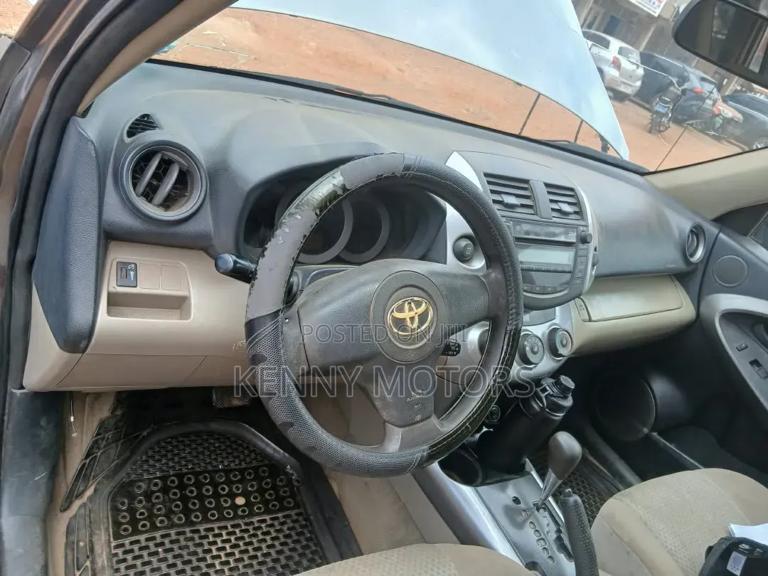 Toyota RAV4 2009 Gray