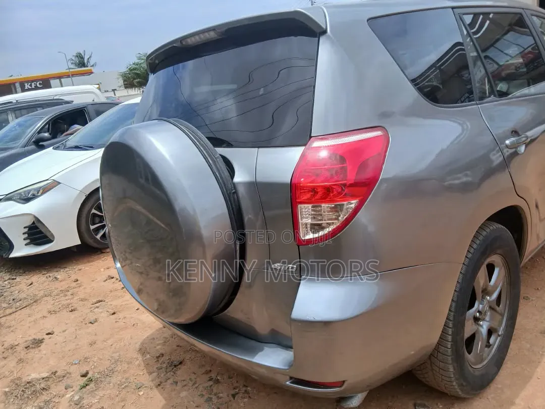 Toyota RAV4 2009 Gray