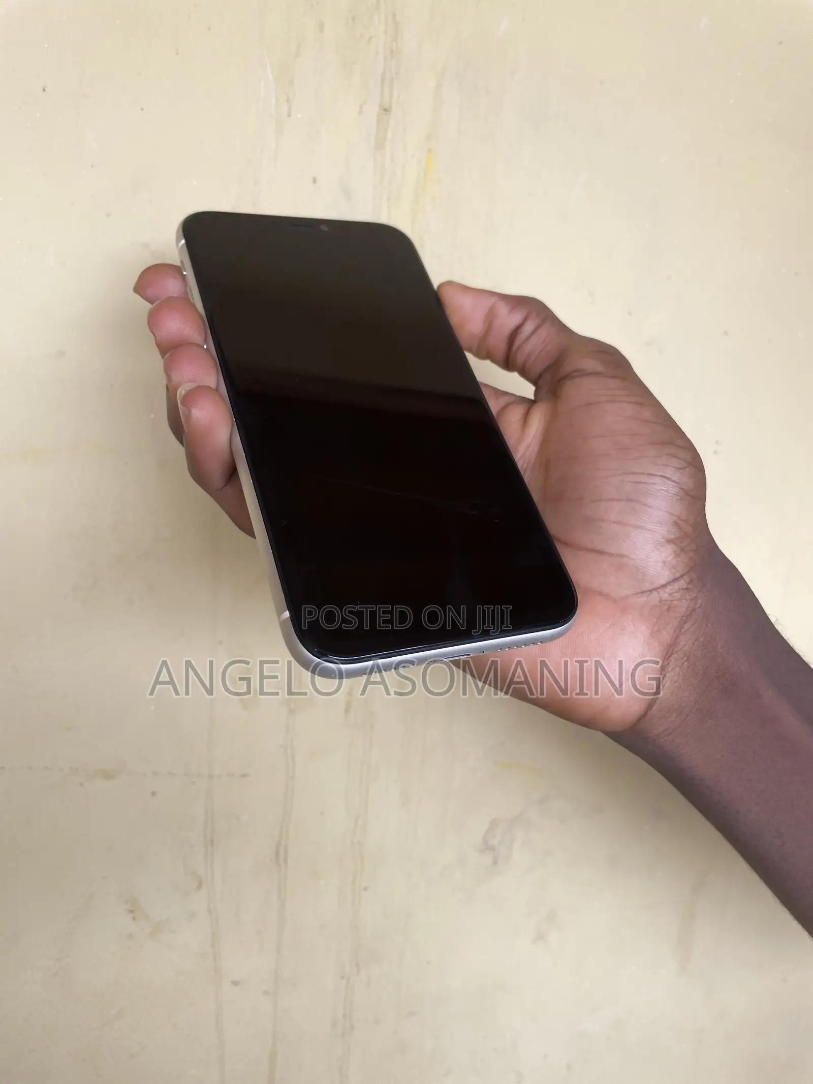Apple iPhone 11 64 GB White