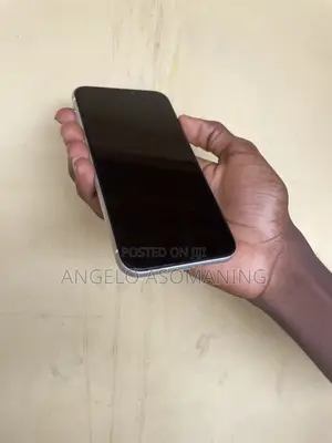 Apple iPhone 11 64 GB White