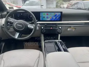 Hyundai Tucson Limited AWD 2025 Gray