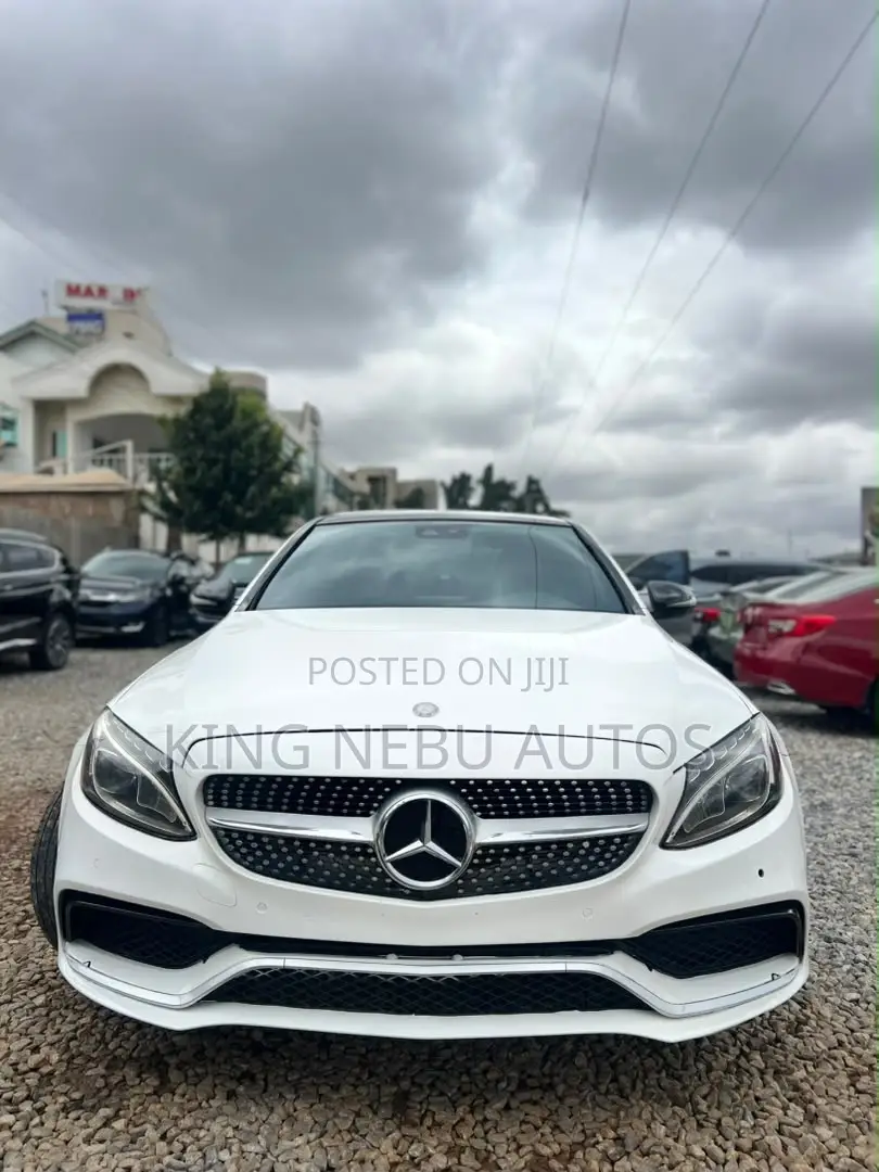 Mercedes-Benz C300 Sport 4Matic Sedan AWD (2.0L 4cyll 7A) 2016 White