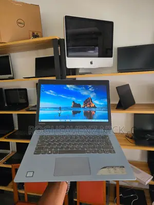 Laptop Lenovo IdeaPad 300 8GB Intel Core i5 SSD 256GB