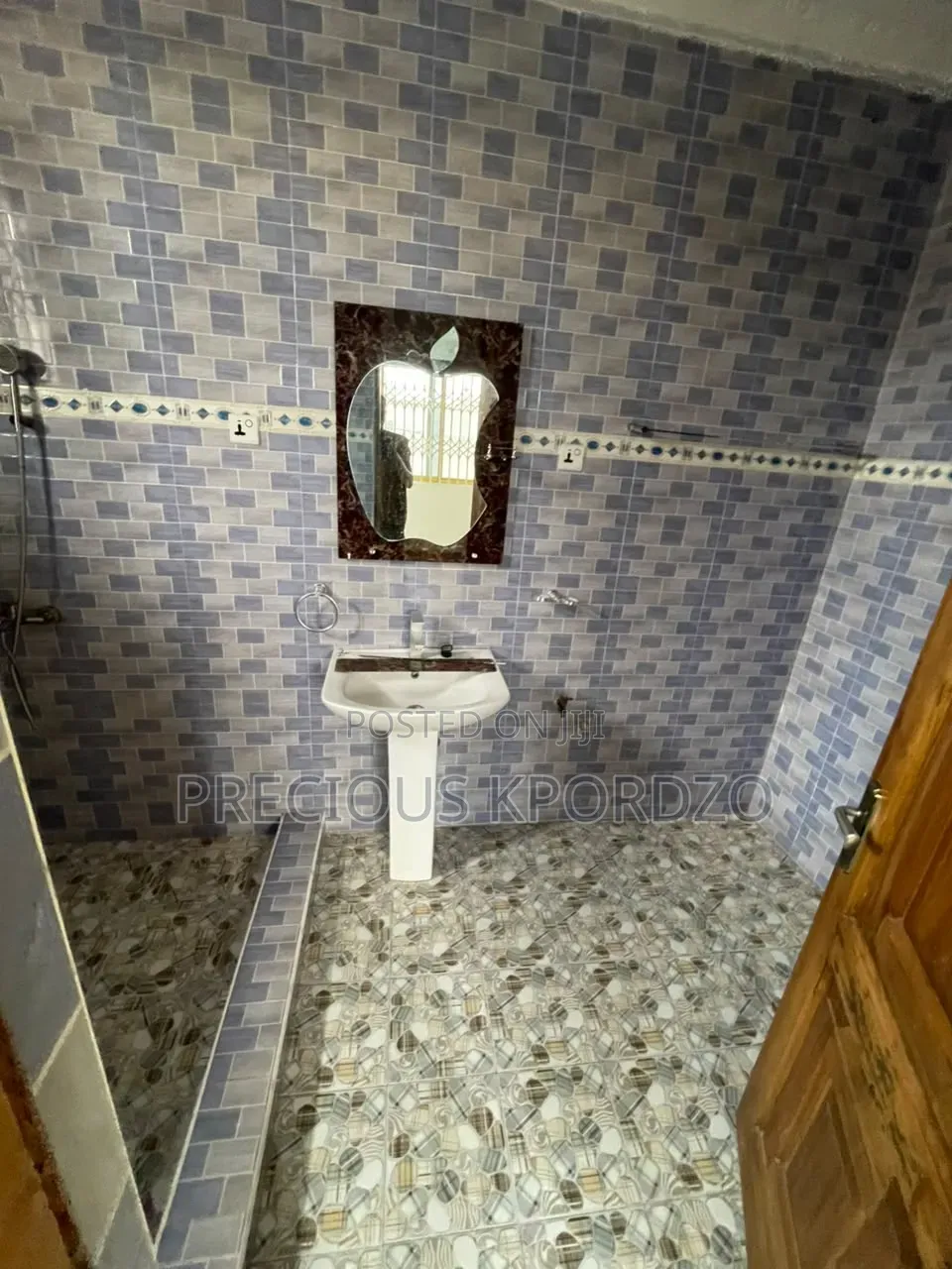 2bdrm Apartment in New Legon Adenta for rent