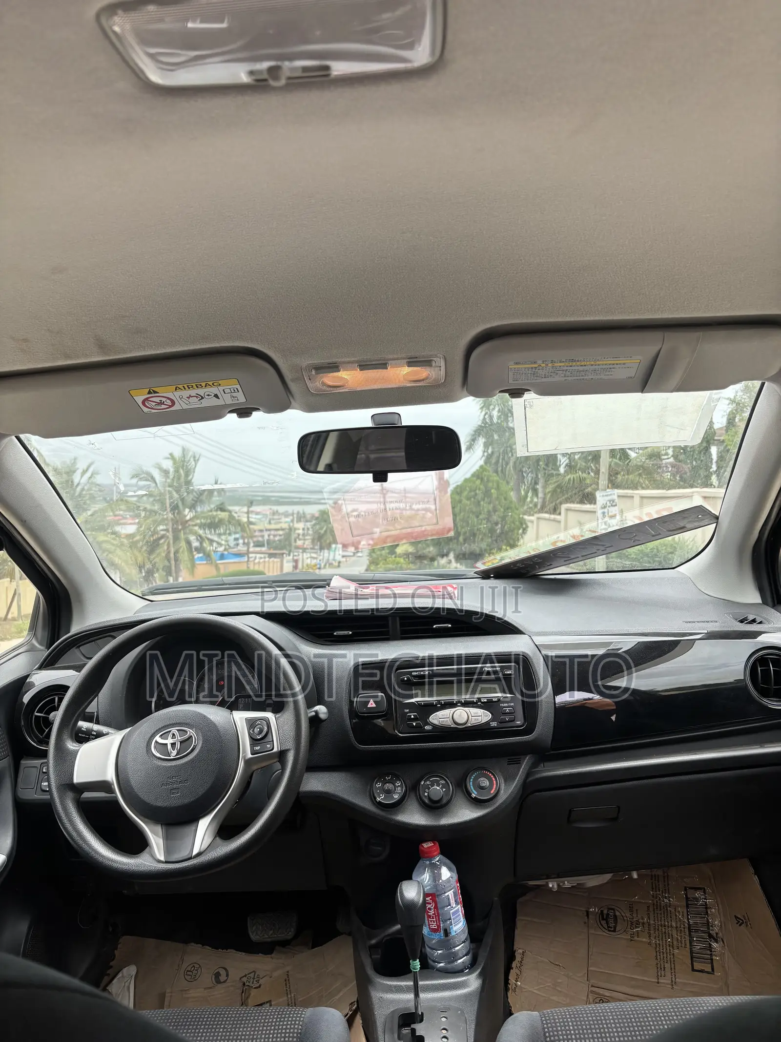 Toyota Vitz 1.3 AWD 3dr 2015 Black