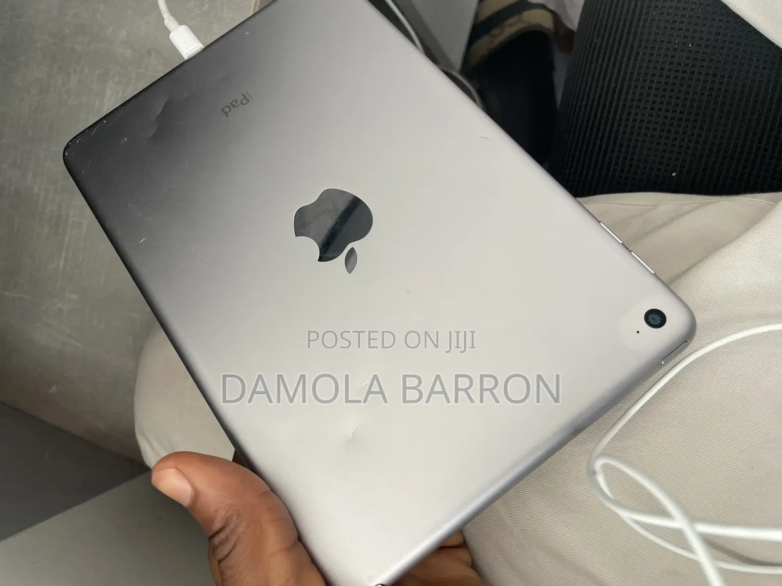 Apple iPad mini 4 16 GB Gray